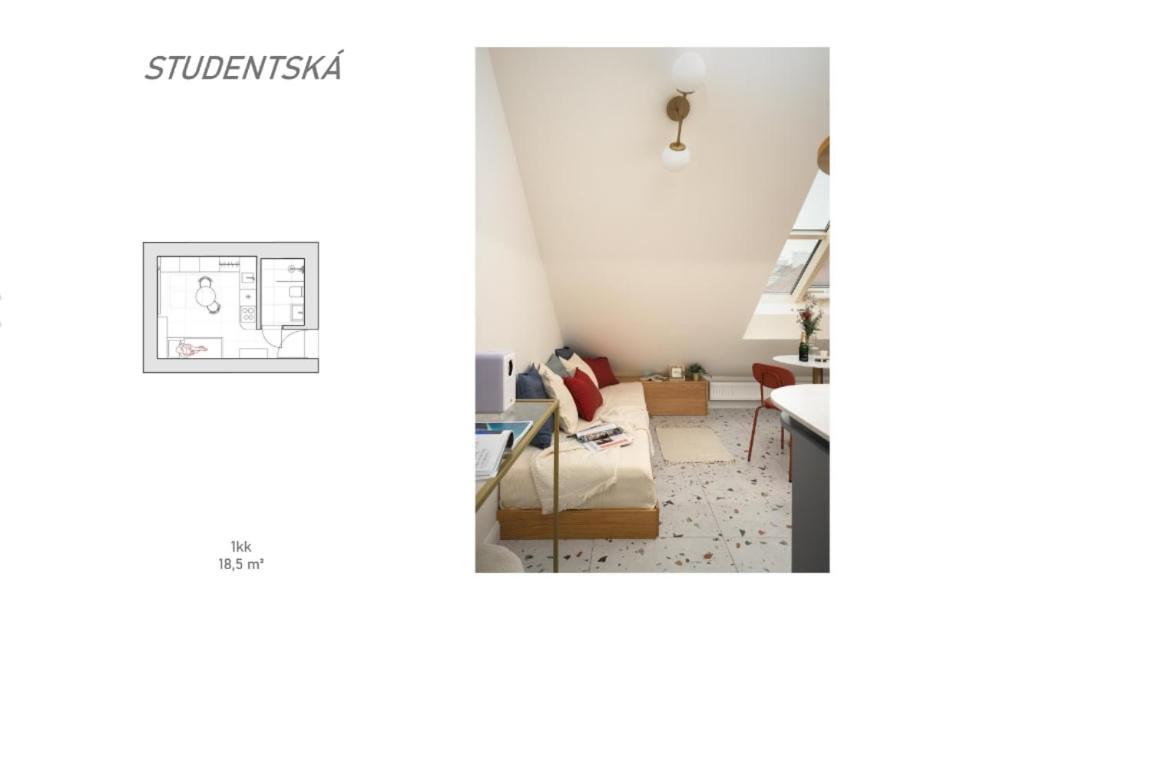 New! Mini-designer Rooftop Ac & Garden, Castle! Apartment *