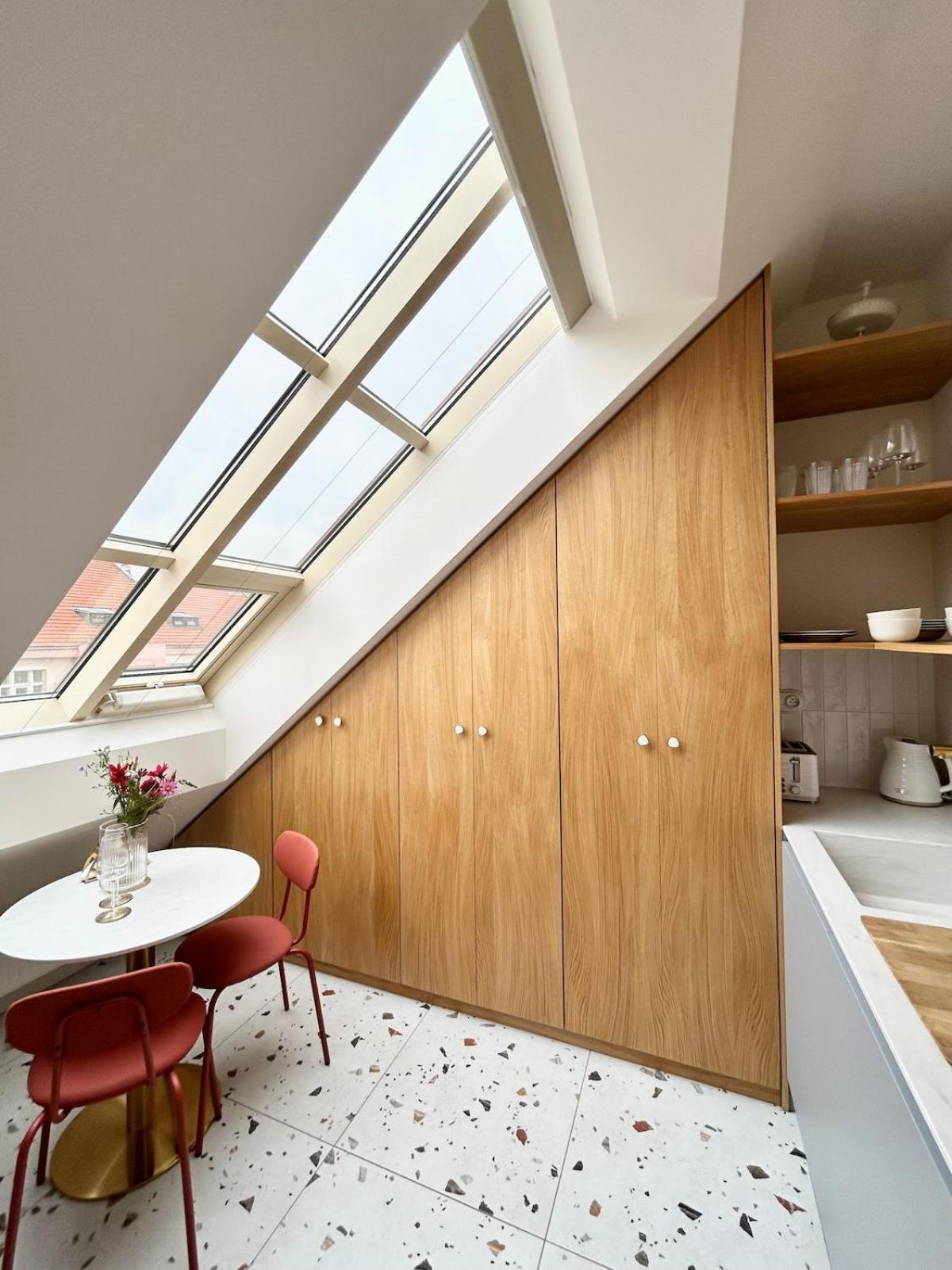 New! Mini-designer Rooftop Ac & Garden, Castle! Prague